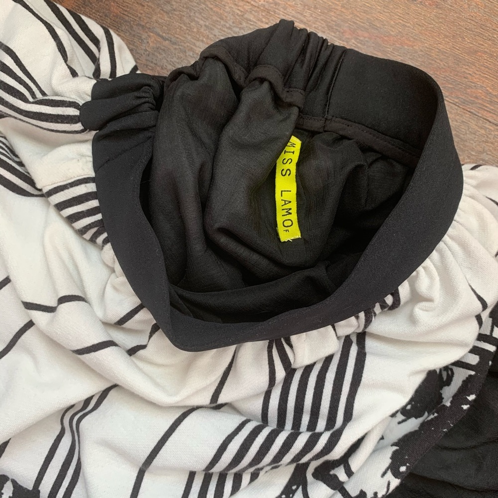 Unique Panther Print Skirt - image 7